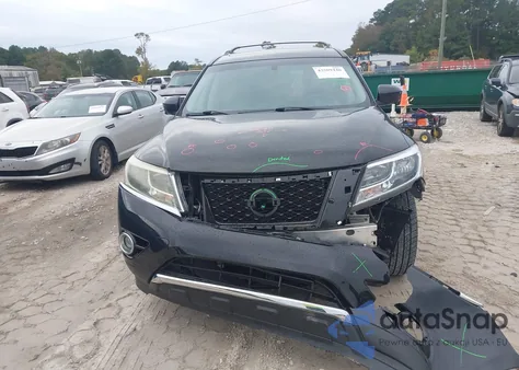 2016 Nissan Pathfinder Platinum z USA, uszkodzony, nr VIN 5N1AR2MM3GC609820